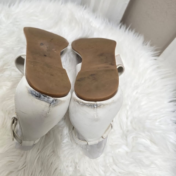 Tory Burch Silver Tone Open Toe White Sandals Size 8.5🌴 - Picture 8 of 8